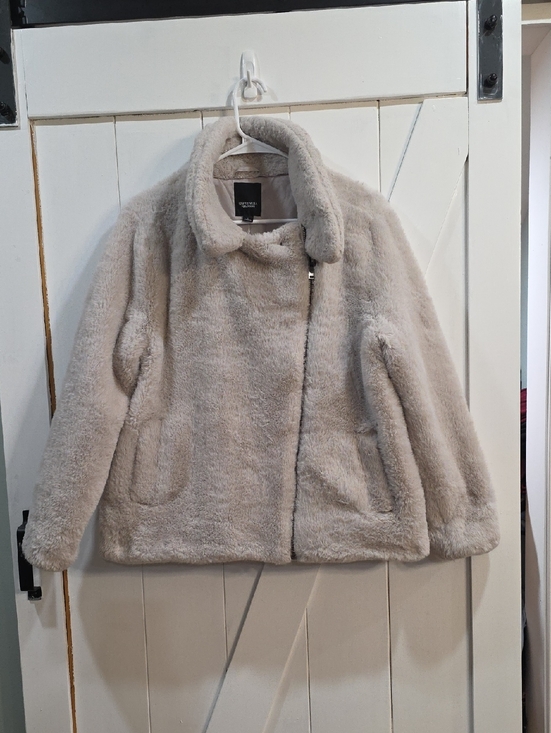Simply Vera Vera Wang Jackets & Blazers - Simply Vera Vera Wang Plush Teddy Jacket in Light Taupe